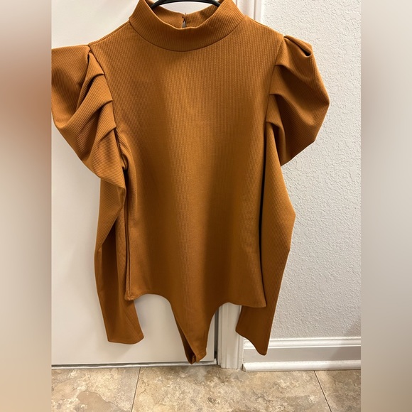 TCEC Tops - TCEC Rusty Brown Ruffled Sleeve Body Suit